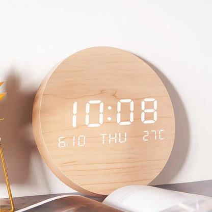 BoisTempo – Horloge de Bureau en Bois avec Alarme et Affichage LED - Rynova