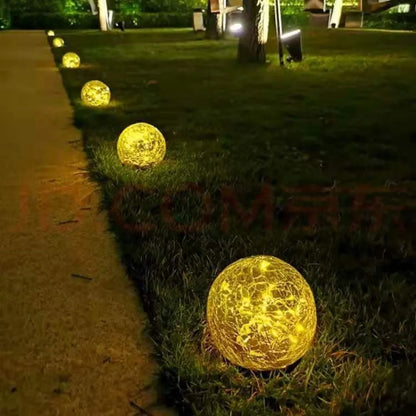 LumiGlobe – Lampe Solaire Boule Craquelée pour Extérieur - Rynova