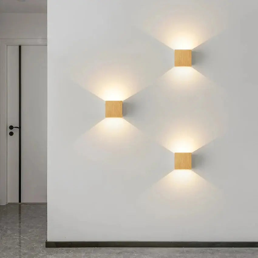 LumiÉclat – Applique Murale LED Élégante et Moderne - Rynova