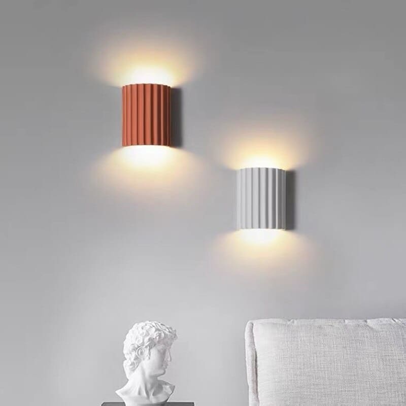 Lumière Courbée - Applique Murale Moderne pour Ambiance Élégante - Rynova
