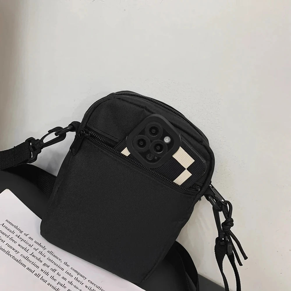 Sacoche Nomade – Sac de Poitrine Minimaliste Fonctionnel, Petit Sac Bandoulière Pratique et Élégant - Rynova