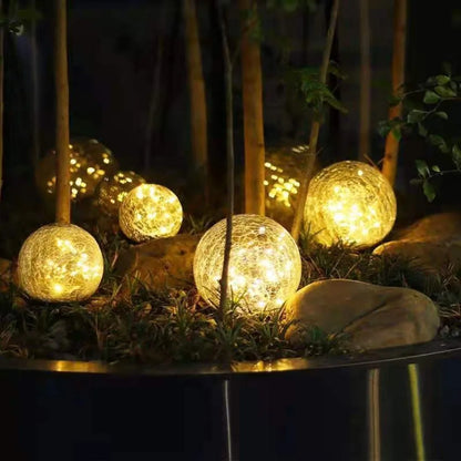 LumiGlobe – Lampe Solaire Boule Craquelée pour Extérieur - Rynova
