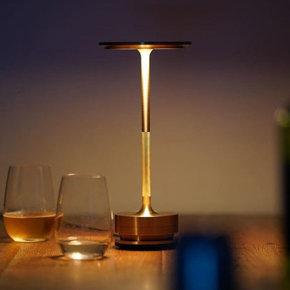 LumiArt - Lampe à Poser Contemporaine et Épurée - Rynova