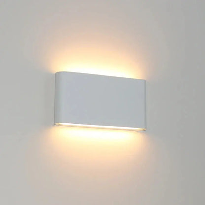 LumièreBrillante – Applique Murale LED Étanche, Éclairage Extérieur Durable - Rynova