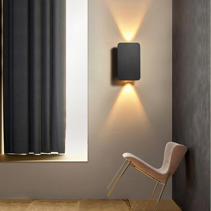 LuminaireNova - Applique Murale Rectangulaire Élégante - Rynova