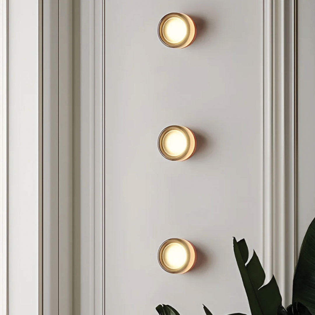 ÉclatMur - Applique Murale Élégante à Dimples pour Intérieurs Contemporains - Rynova