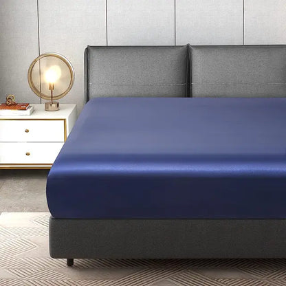 VeloursLisse – Housse de Matelas Satinée pour un Sommeil Douillet - Rynova