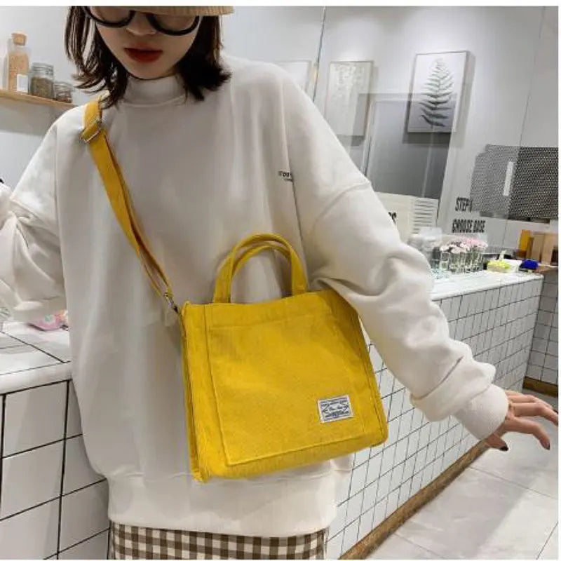 VeloutéTendance – Sac Fourre-Tout Femme en Velours Côtelé Compact et Élégant - Rynova