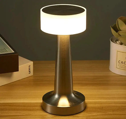 LumiFleur - Lampe de Table Florale avec Éclairage Ambiant Élégant - Rynova