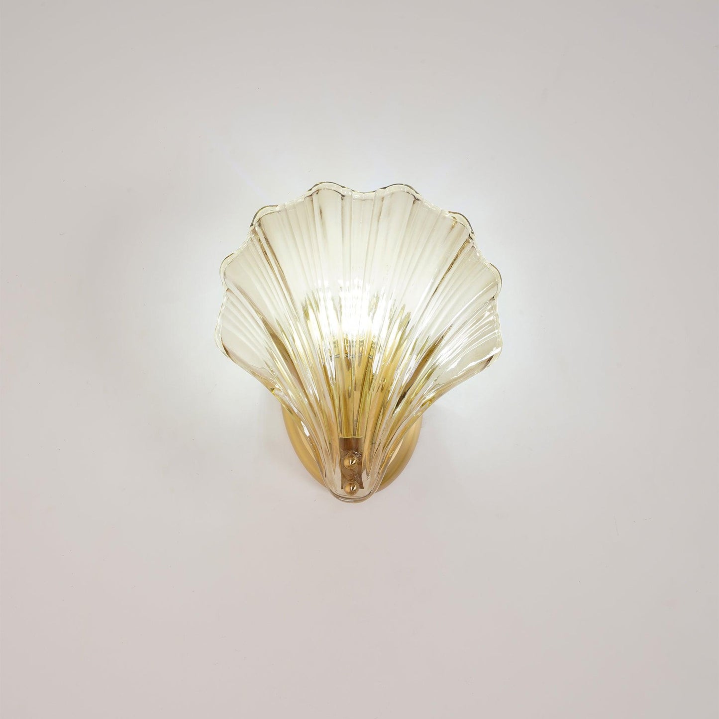 Koquilluxe – Lampe murale design en coquillage - Rynova