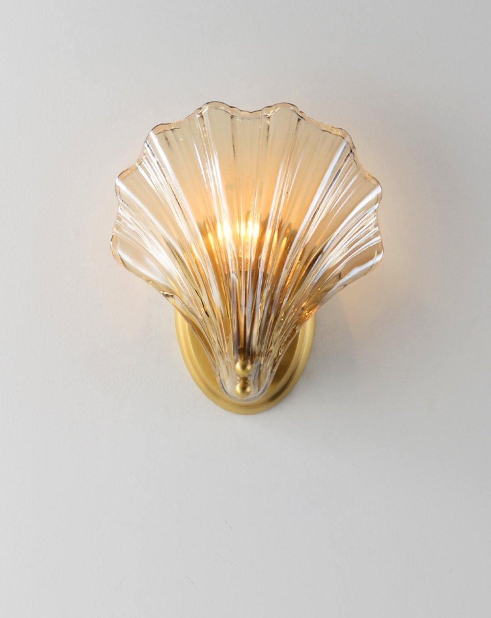 Koquilluxe – Lampe murale design en coquillage - Rynova