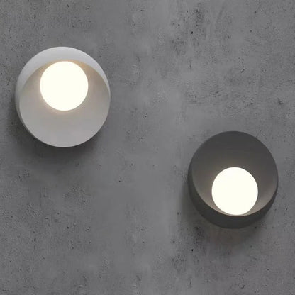 LumiSécurisée – Éclairage Murale Polyvalent pour Intérieur et Extérieur - Rynova
