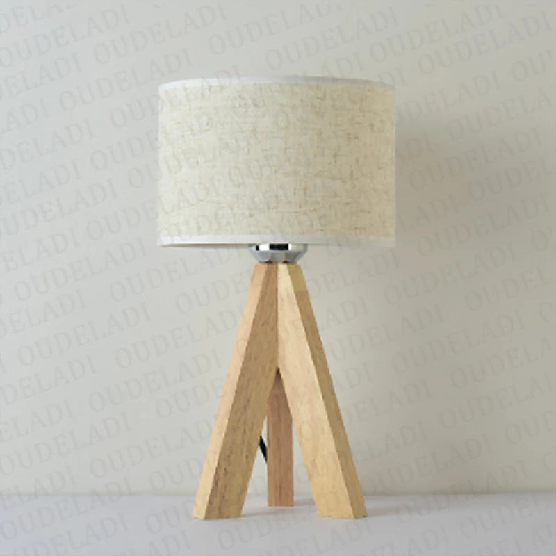 Lumière d'Éclat – Lampe de Table en Bois avec Abat-Jour Tissu Noir et Blanc - Rynova