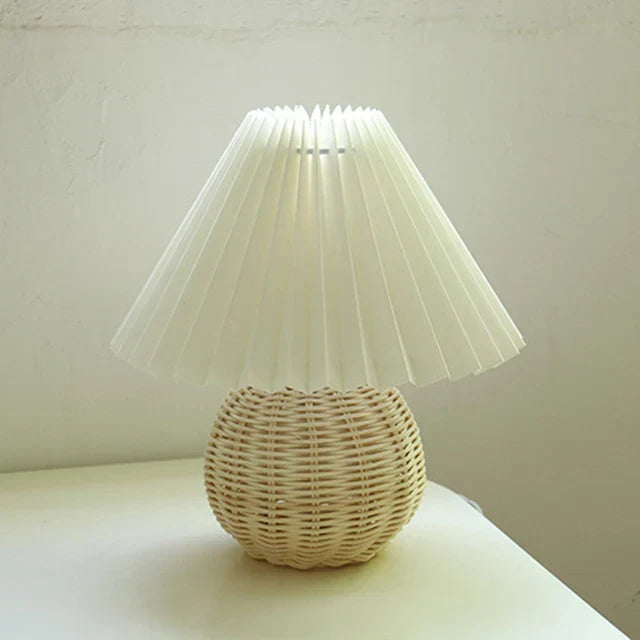 ÉléganceRétro - Lampe de Table Vintage avec Abat-Jour Plissé - Rynova