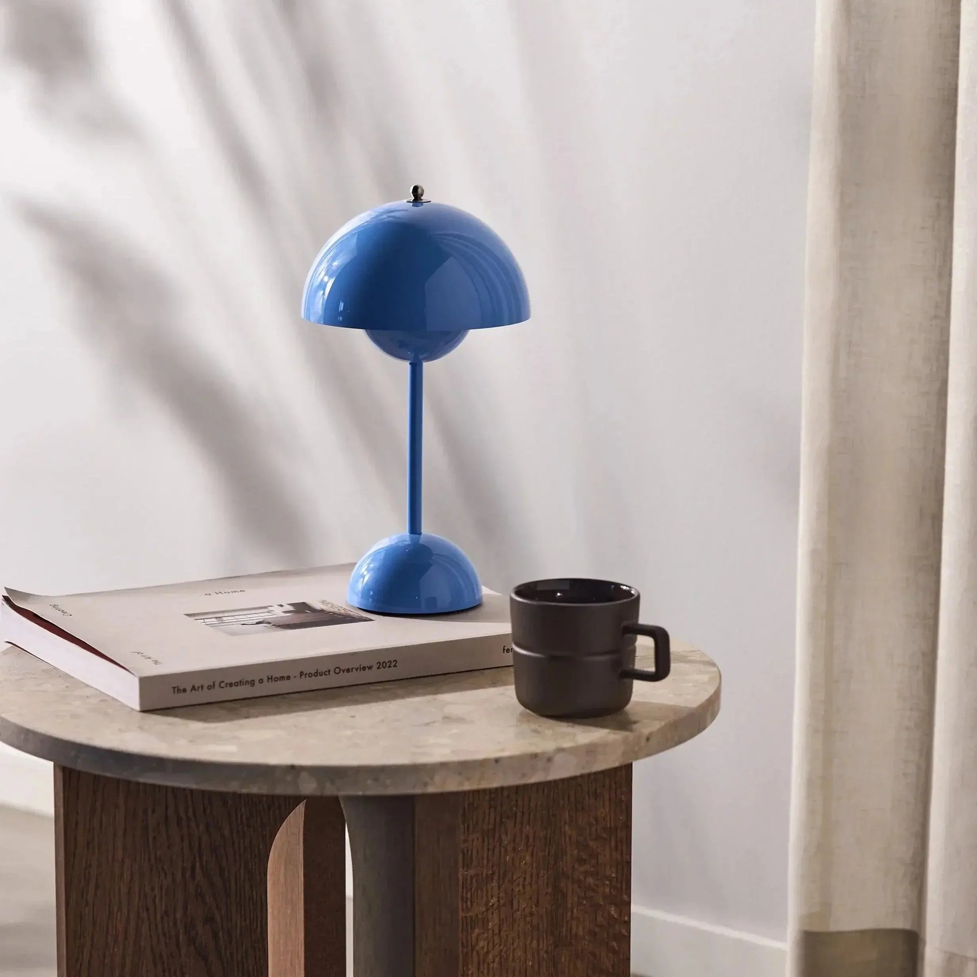 Lumière Lunaire - Lampe de Table LED pour une Ambiance Moderne - Rynova