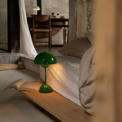 Lumière Lunaire - Lampe de Table LED pour une Ambiance Moderne - Rynova
