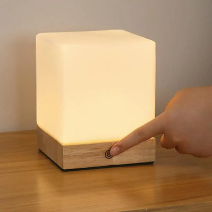 LumioCube - Lampe de Table LED Sans Fil à Batterie pour Bureau Design Nordique - Rynova