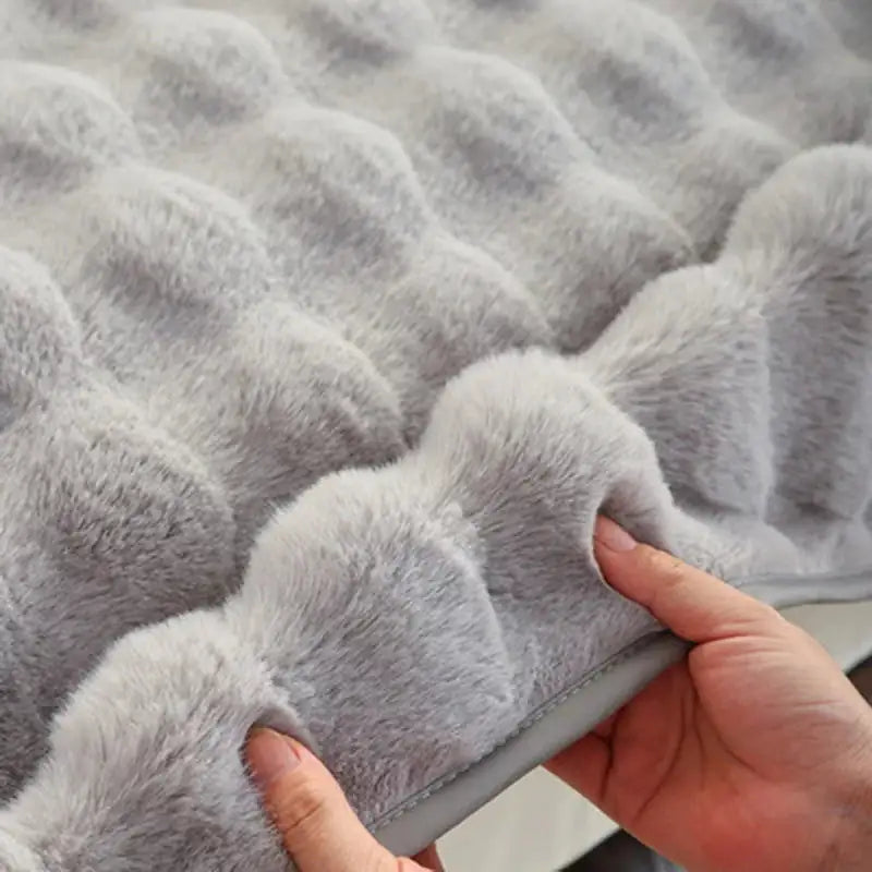 PlushComfort - housse de canapé en peluche ultra douce et fluffy, antidérapante - Rynova