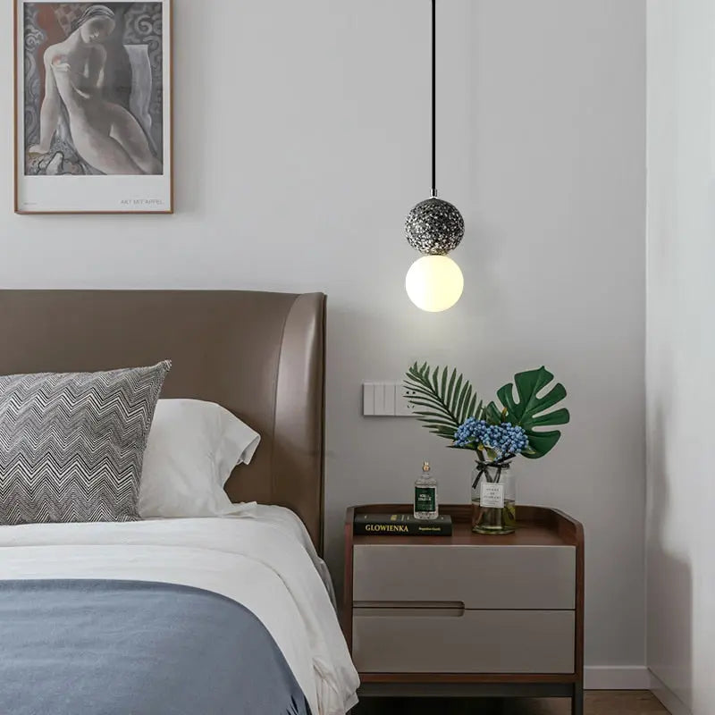 Luminaires suspendus à LED modernes LuxBright Valentina en forme de globe pour table à manger - Rynova