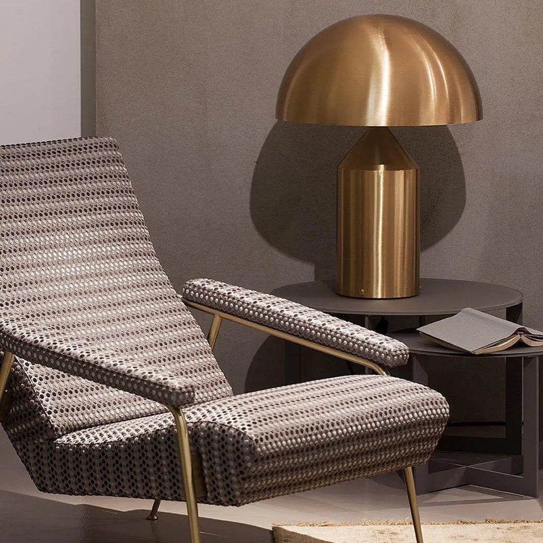 LumièreMétal – Lampe de Table en Métal Moderne - Rynova