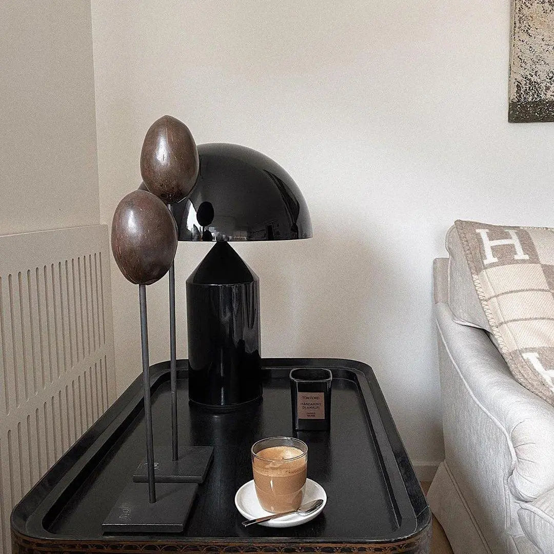 LumièreMétal – Lampe de Table en Métal Moderne - Rynova