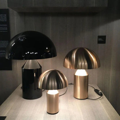 LumièreMétal – Lampe de Table en Métal Moderne - Rynova