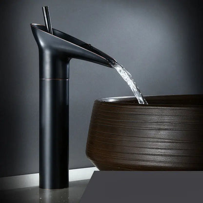 CascadeVintage – Robinet de Lavabo Cascade au Design Antique - Rynova