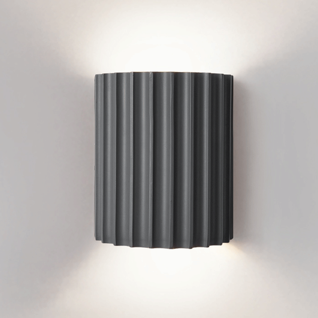 Lumière Courbée - Applique Murale Moderne pour Ambiance Élégante - Rynova