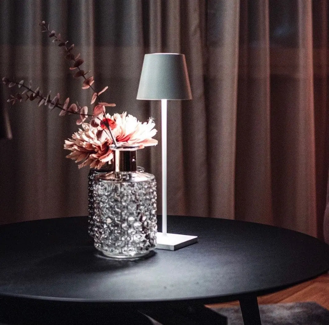 FlexiLumi - Lampe LED Sans Fil avec Recharge USB - Rynova
