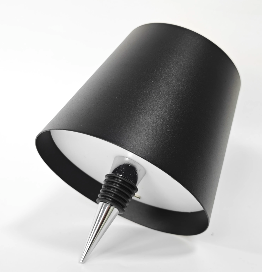 VinLumi – Lampe à vin rechargeable moderne - Rynova