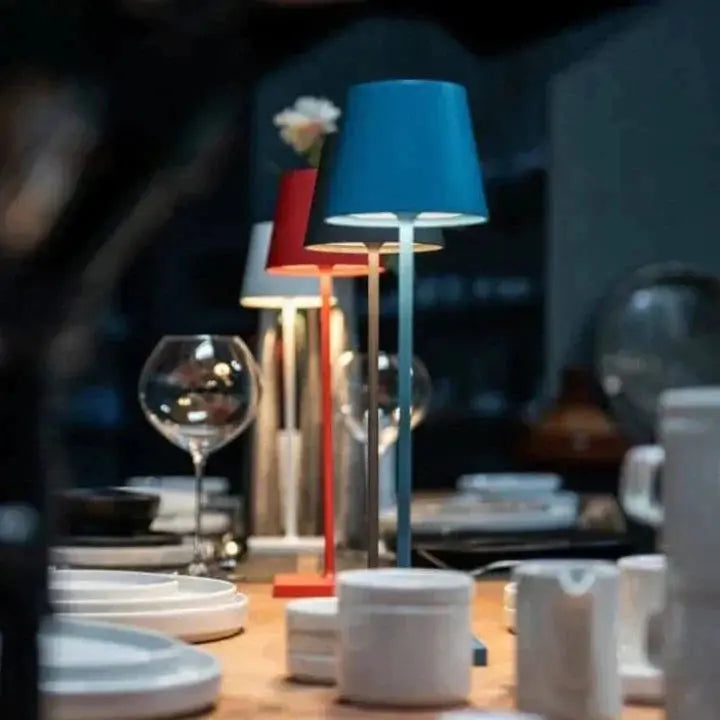 LumiLux - Lampe de table sans fil élégante - Rynova