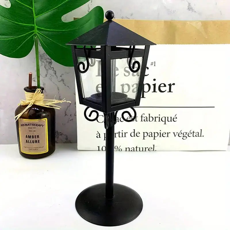 ÉclatRétro - Porte-Bougie en Métal Élégant avec Design Pavillon - Rynova