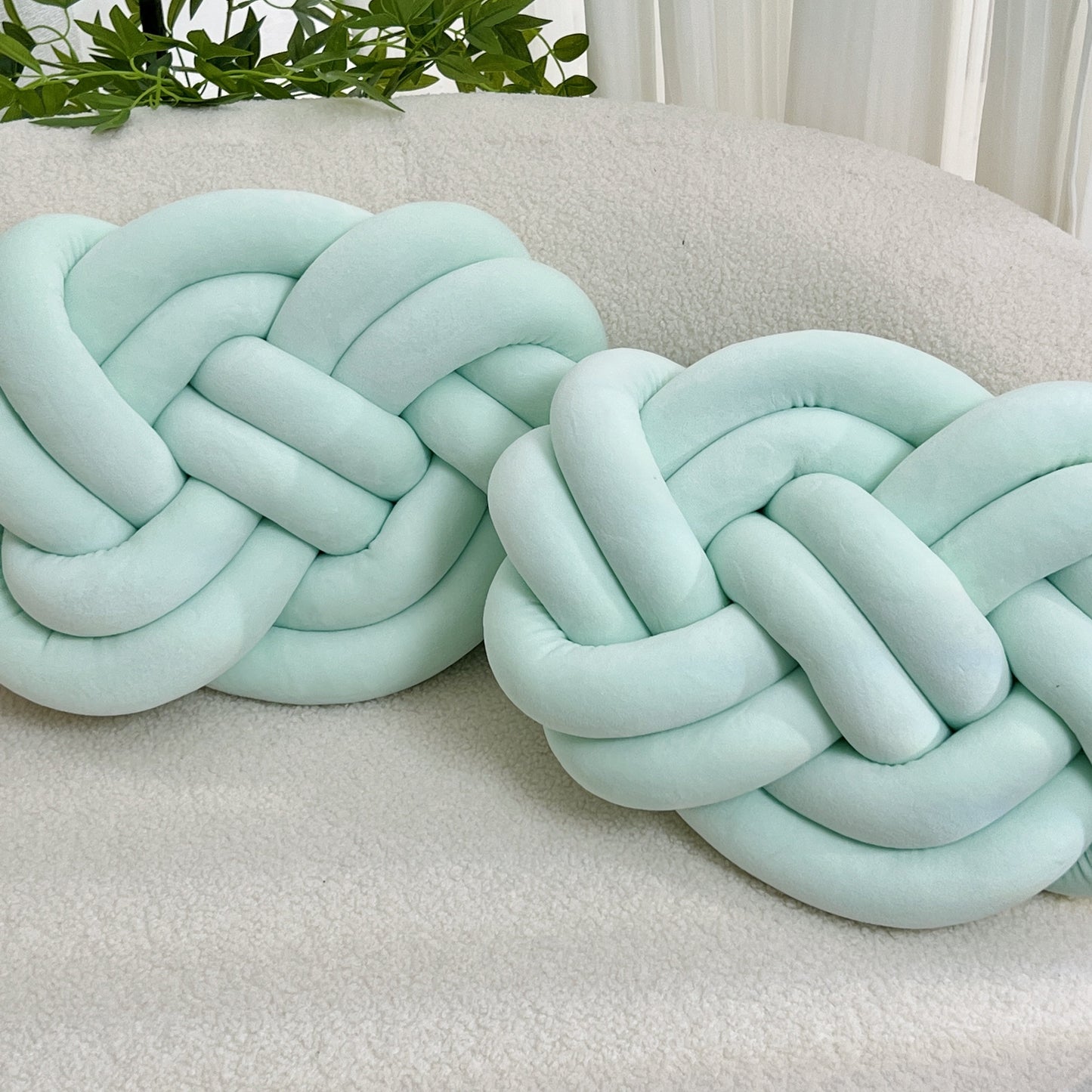 DouxNœud - Ensemble de 2 coussins en peluche décoratifs - Rynova