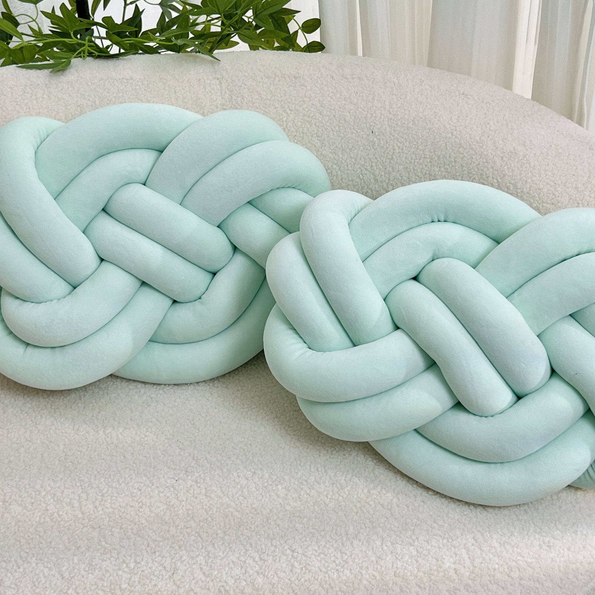 DouxNœud - Ensemble de 2 coussins en peluche décoratifs - Rynova
