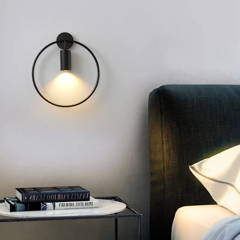LuxAura – Applique Murale Luxueuse et Éclatante - Rynova