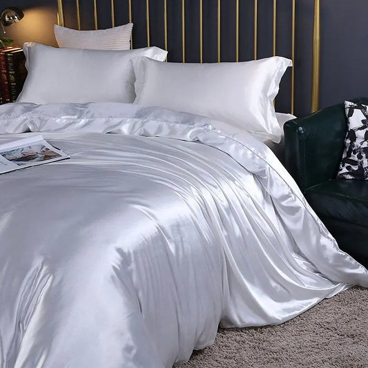 SatinLuxe - Ensemble de Literie en Satin de Soie (4 Pièces) - Housse de Couette, 2 Taies d’Oreiller et Drap - Rynova
