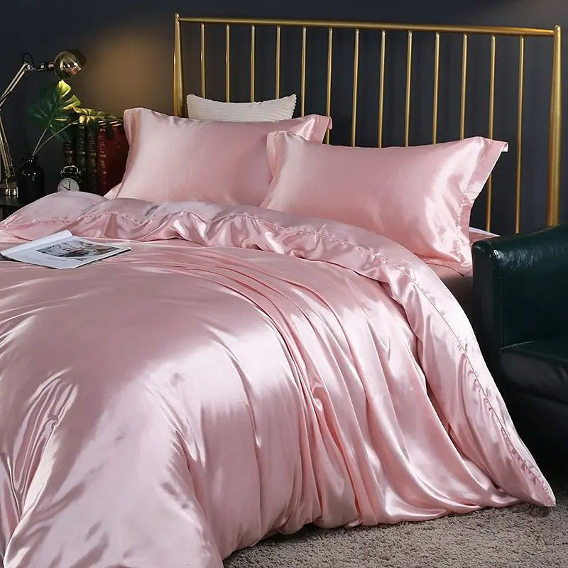 SatinLuxe - Ensemble de Literie en Satin de Soie (4 Pièces) - Housse de Couette, 2 Taies d’Oreiller et Drap - Rynova
