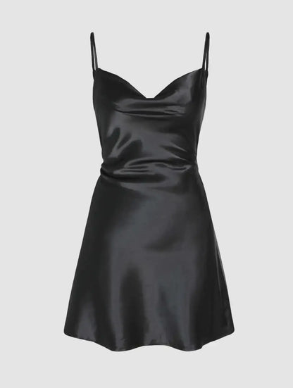 ÉléganceNocturne - Robe Cami en Satin - Rynova
