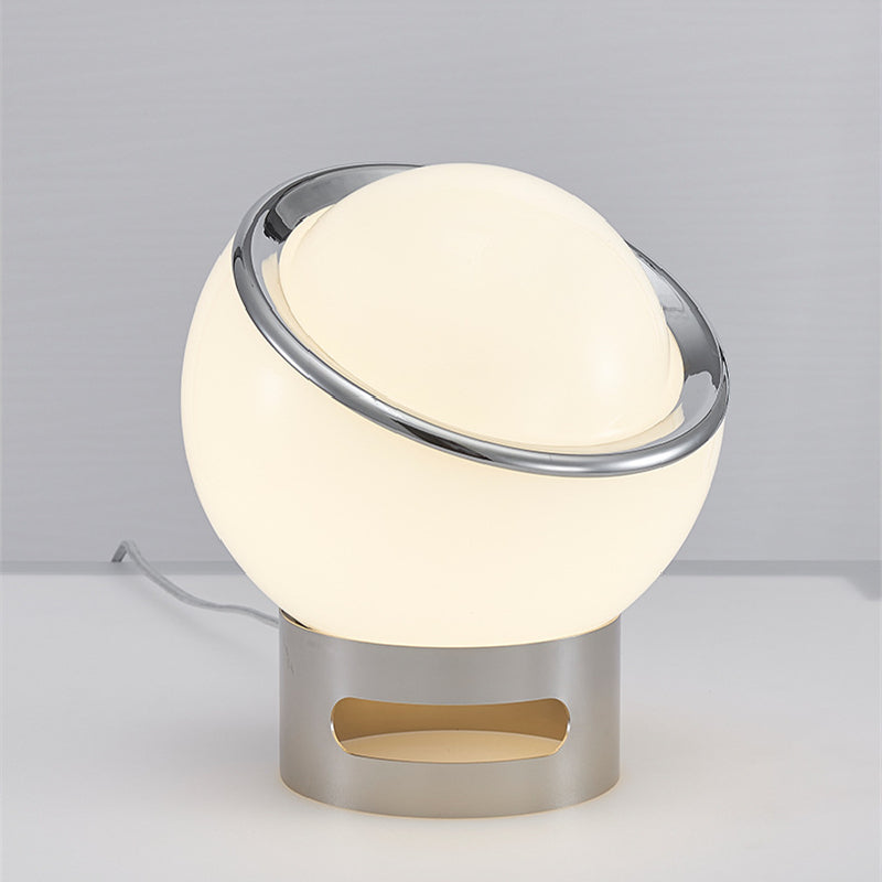 LuxOpal - Lampe Bauhaus en Verre Opale Élégante - Rynova