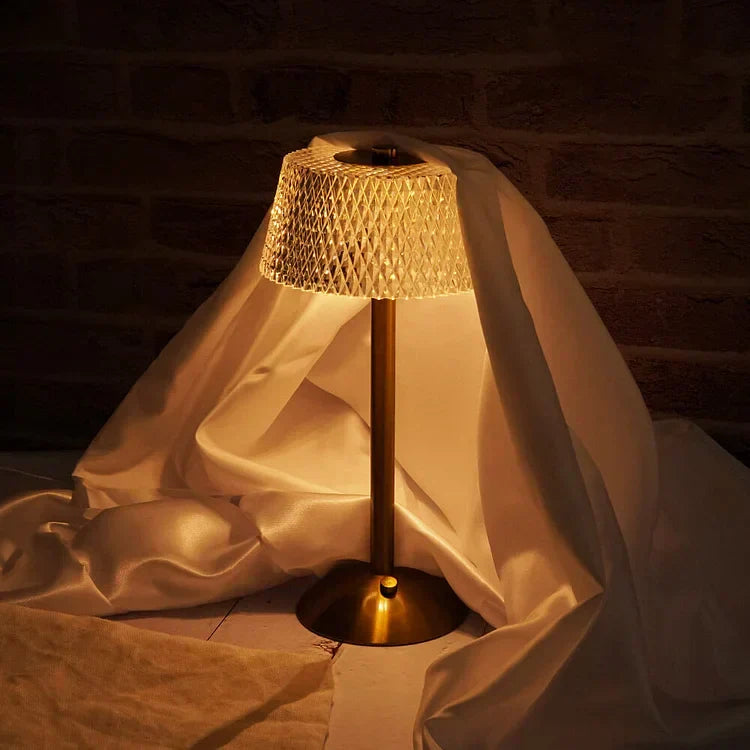 LumiCristal - Lampe décorative sans fil élégante - Rynova