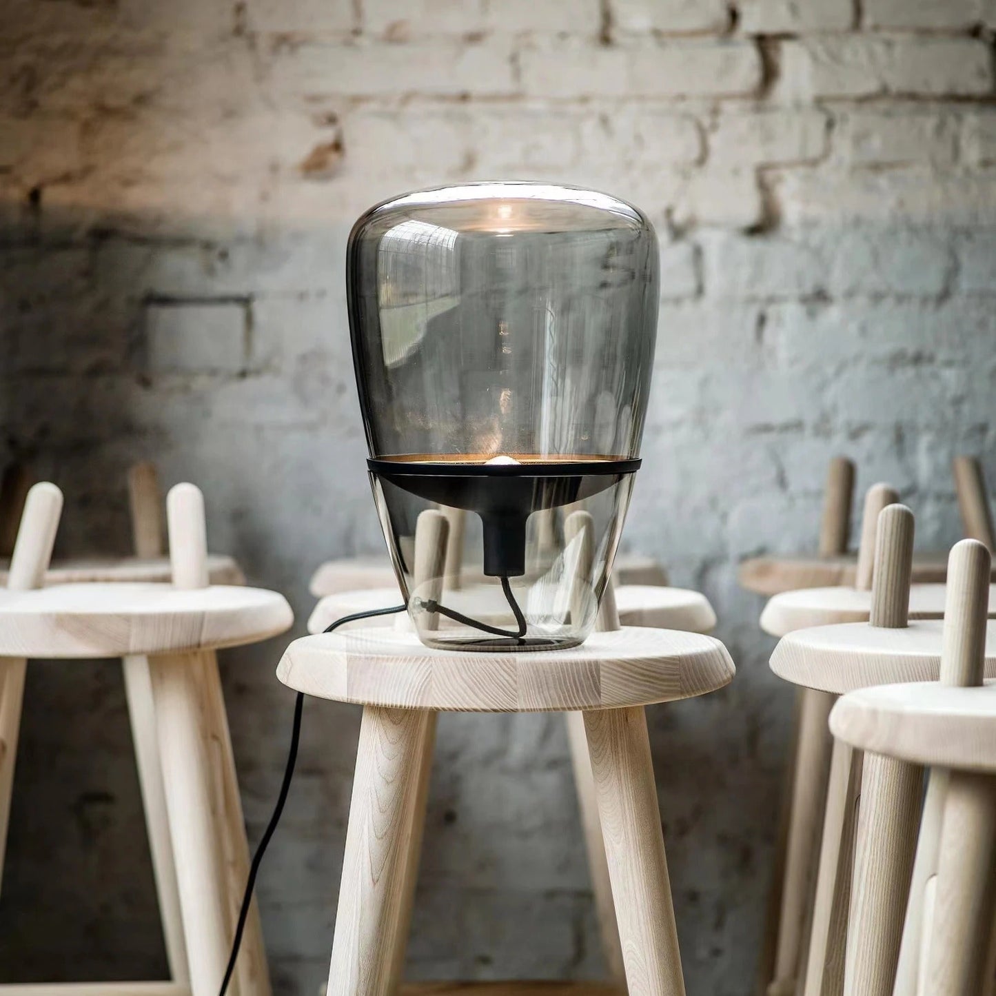 LumièreÉclat - Lampe de Table en Verre pour Salon avec Éclairage Élégant - Rynova