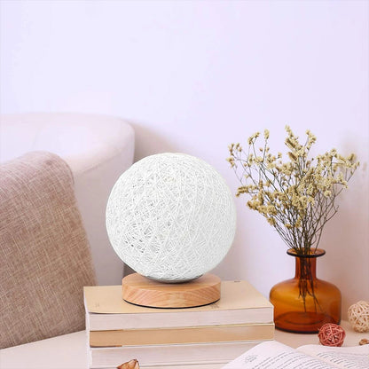 LumiTissé - Lampe de Table LED en Rattan Artisanale et Dimmable - Rynova