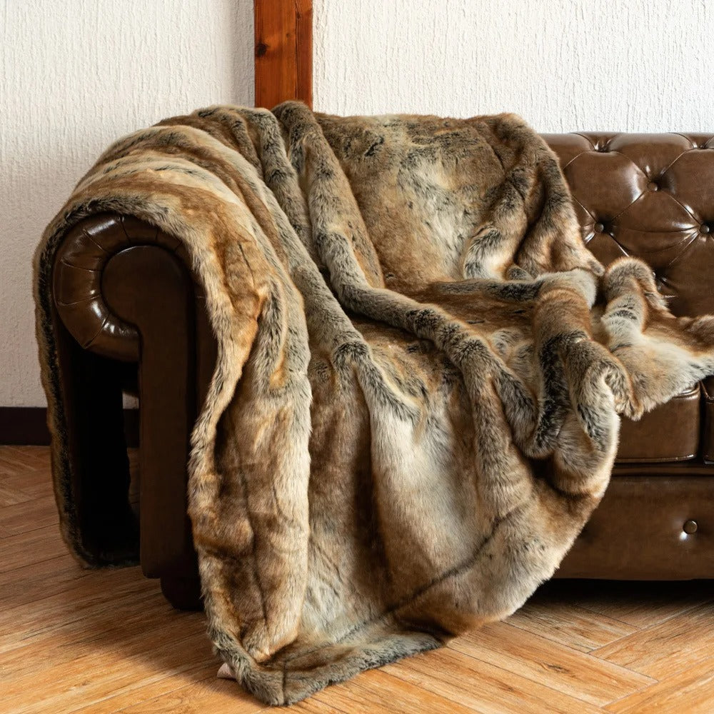 LuxeFausseFourrure - Couverture en Fourrure Imitation pour Lit et Canapé - Rynova
