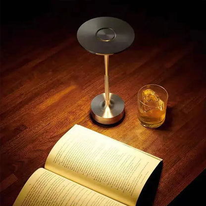 LumiÉclat - Lampe de Table Tactile à 3 Couleurs - Rynova