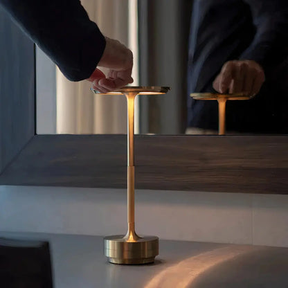 LumièreÉlégante - Lampe de Table Designer Thomas par LumenArt - Rynova