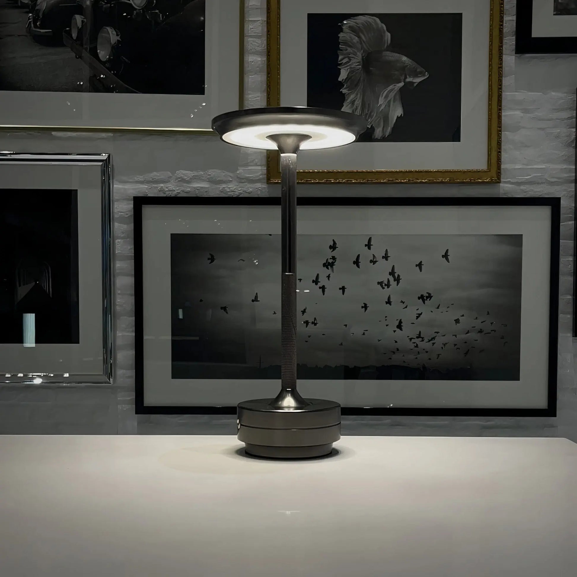 LumièreÉlégante - Lampe de Table Designer Thomas par LumenArt - Rynova