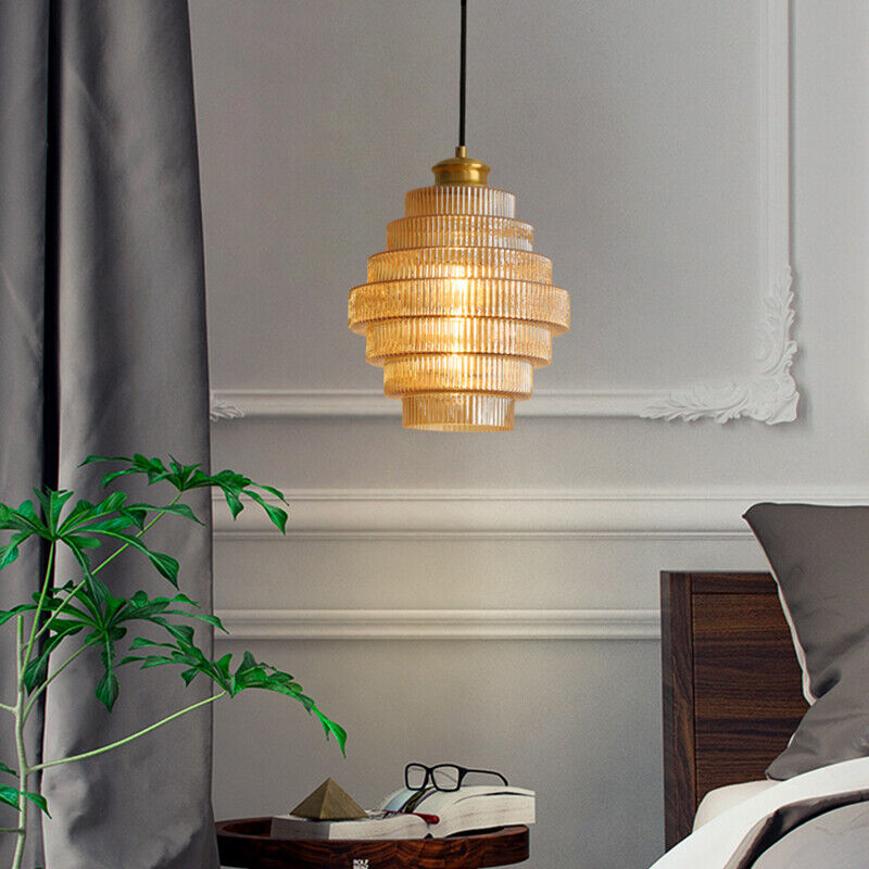 VerreLuxe – Lampe en verre et laiton élégante - Rynova