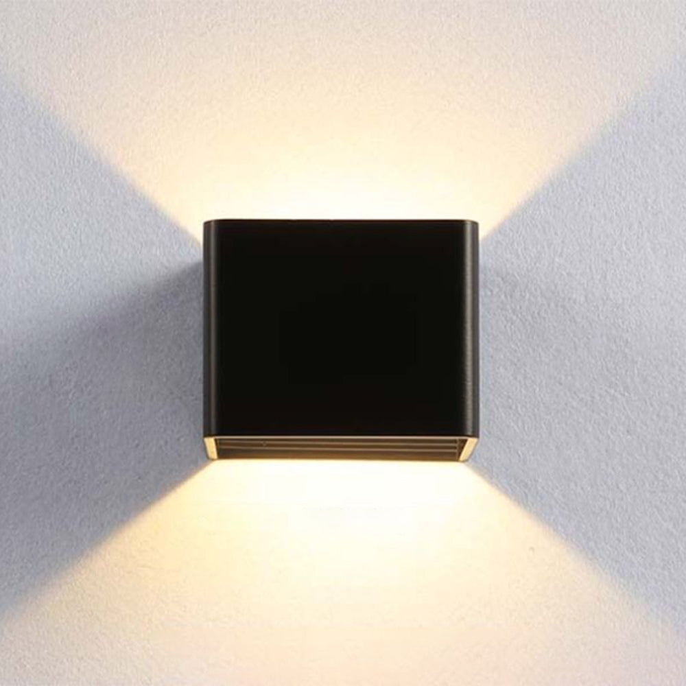 LuminaSquare - Applique murale carrée moderne - Rynova