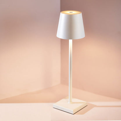 LumiEase - Lampe de table sans fil rechargeable - Rynova